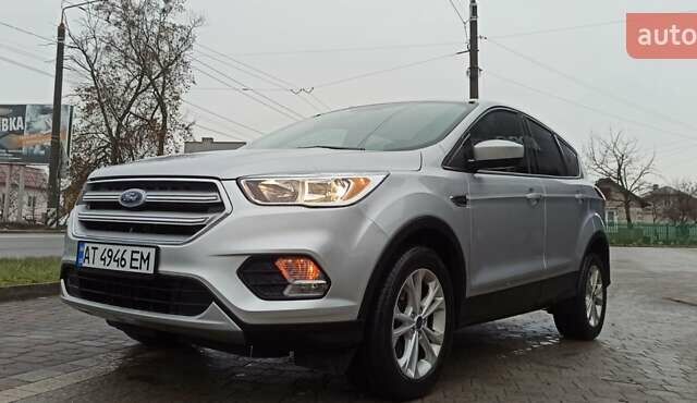 Серый Форд Эскейп, объемом двигателя 1.5 л и пробегом 29 тыс. км за 13800 $, фото 2 на Automoto.ua