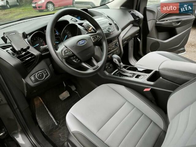 Серый Форд Эскейп, объемом двигателя 2.5 л и пробегом 45 тыс. км за 15200 $, фото 16 на Automoto.ua