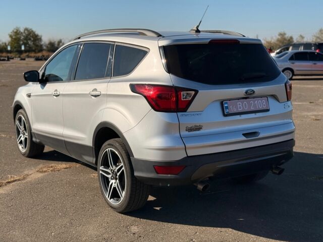 Серый Форд Эскейп, объемом двигателя 1.5 л и пробегом 107 тыс. км за 14800 $, фото 5 на Automoto.ua