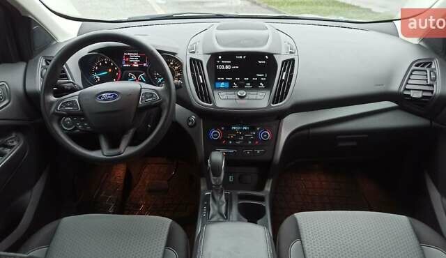 Серый Форд Эскейп, объемом двигателя 1.5 л и пробегом 29 тыс. км за 13800 $, фото 34 на Automoto.ua