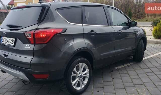 Серый Форд Эскейп, объемом двигателя 1.5 л и пробегом 168 тыс. км за 12300 $, фото 7 на Automoto.ua