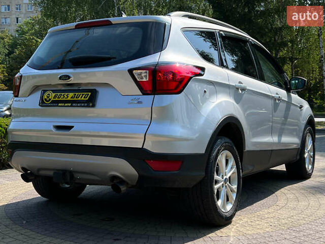 Сірий Форд Ескейп, об'ємом двигуна 1.5 л та пробігом 96 тис. км за 14999 $, фото 6 на Automoto.ua