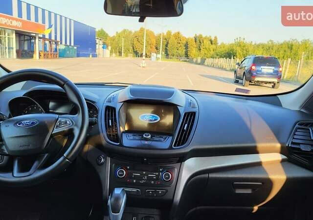 Серый Форд Эскейп, объемом двигателя 1.5 л и пробегом 155 тыс. км за 11300 $, фото 11 на Automoto.ua