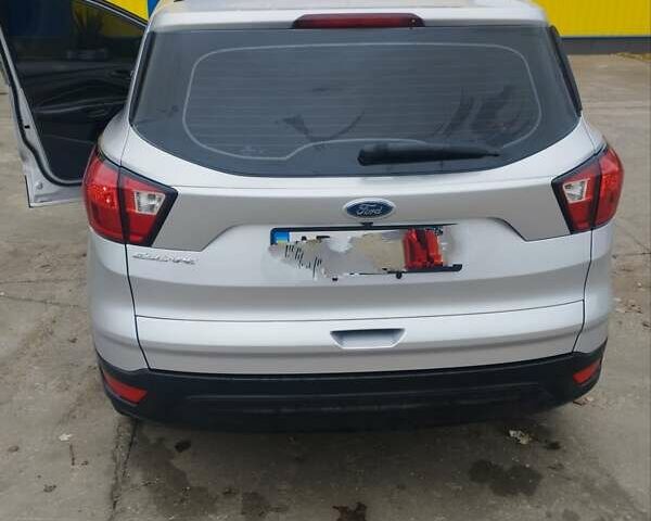 Серый Форд Эскейп, объемом двигателя 2.5 л и пробегом 108 тыс. км за 15200 $, фото 3 на Automoto.ua