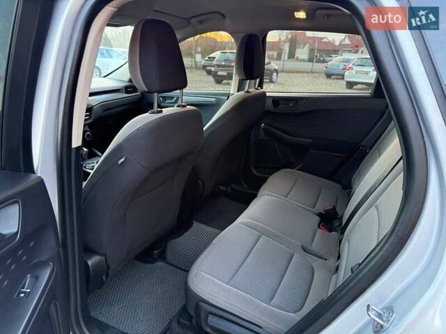 Серый Форд Эскейп, объемом двигателя 1.5 л и пробегом 128 тыс. км за 15999 $, фото 10 на Automoto.ua