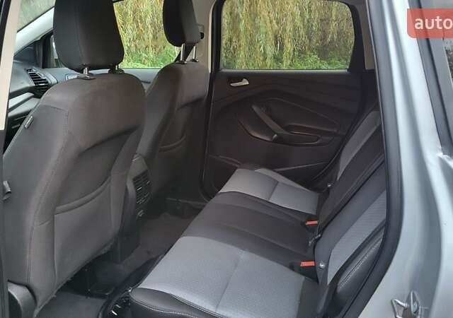 Форд Эскейп 2019 в Дубно на Automoto.ua Серый Форд Эскейп, объемом двигателя 1.5 л и пробегом 159 тыс. км за 11500 $, фото 8 на Automoto.ua