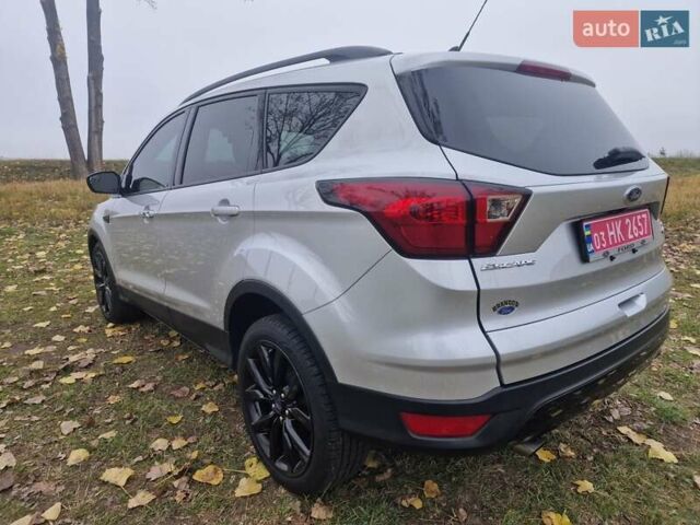 Сірий Форд Ескейп, об'ємом двигуна 1.5 л та пробігом 139 тис. км за 13300 $, фото 4 на Automoto.ua