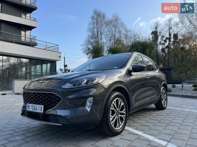 Сірий Форд Ескейп, об'ємом двигуна 2 л та пробігом 105 тис. км за 18950 $, фото 5 на Automoto.ua