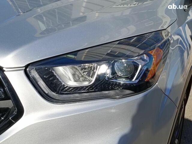 Сірий Форд Ескейп, об'ємом двигуна 1.5 л та пробігом 74 тис. км за 13990 $, фото 4 на Automoto.ua