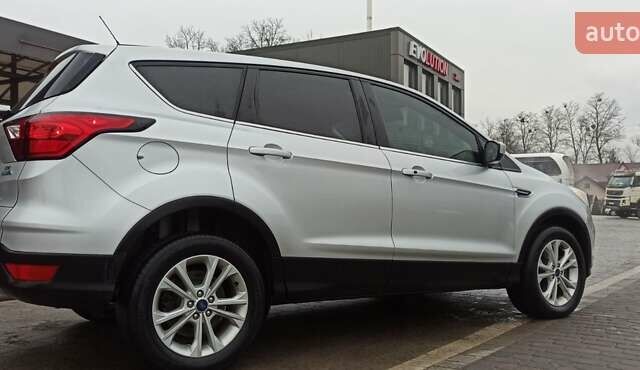Серый Форд Эскейп, объемом двигателя 1.5 л и пробегом 29 тыс. км за 13800 $, фото 12 на Automoto.ua