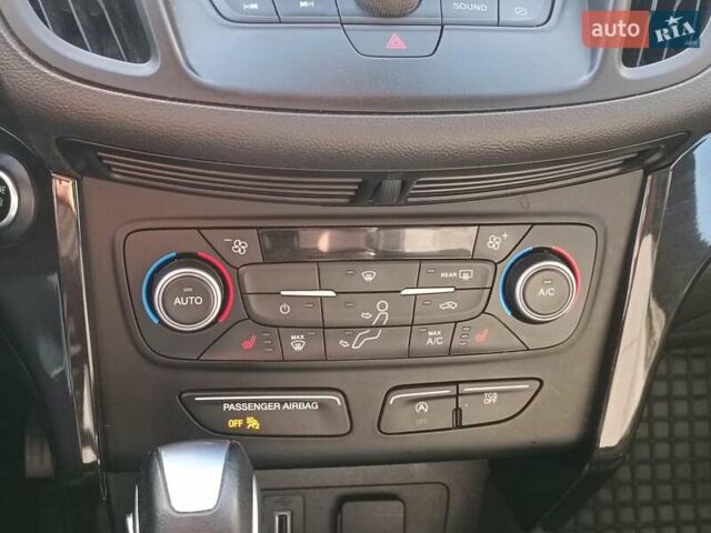 Серый Форд Эскейп, объемом двигателя 1.5 л и пробегом 74 тыс. км за 13990 $, фото 28 на Automoto.ua