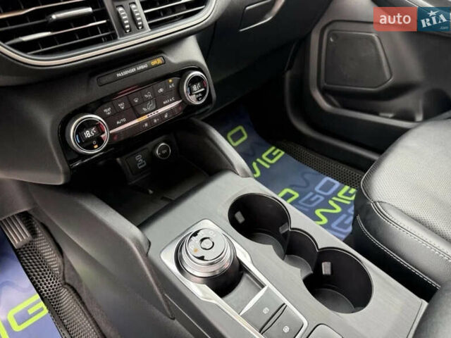 Серый Форд Эскейп, объемом двигателя 1.5 л и пробегом 113 тыс. км за 16000 $, фото 8 на Automoto.ua