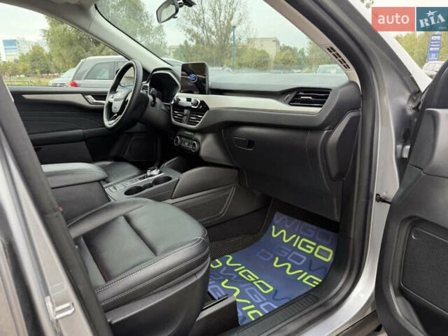 Серый Форд Эскейп, объемом двигателя 1.5 л и пробегом 113 тыс. км за 16000 $, фото 10 на Automoto.ua