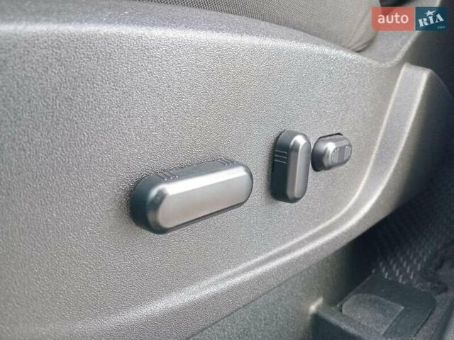 Форд Эскейп 2019 в Львове на Automoto.ua Серый Форд Эскейп, объемом двигателя 1.5 л и пробегом 57 тыс. км за 15390 $, фото 27 на Automoto.ua