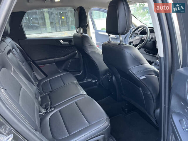 Сірий Форд Ескейп, об'ємом двигуна 2 л та пробігом 105 тис. км за 18950 $, фото 40 на Automoto.ua