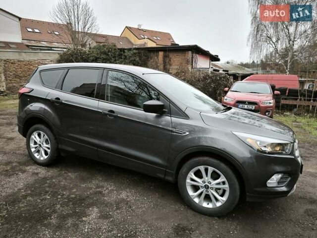 Серый Форд Эскейп, объемом двигателя 2.5 л и пробегом 45 тыс. км за 15200 $, фото 3 на Automoto.ua