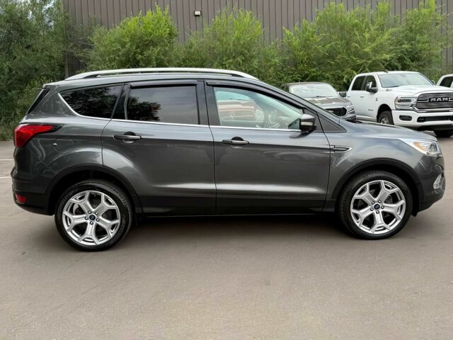 Сірий Форд Ескейп, об'ємом двигуна 2 л та пробігом 32 тис. км за 12400 $, фото 7 на Automoto.ua