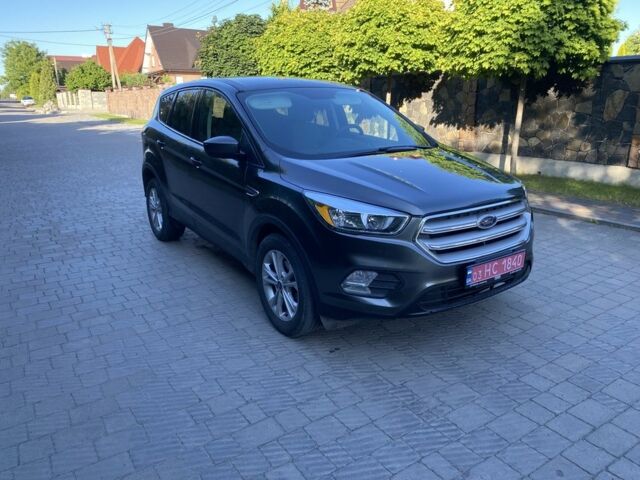 Серый Форд Эскейп, объемом двигателя 0 л и пробегом 215 тыс. км за 12400 $, фото 3 на Automoto.ua