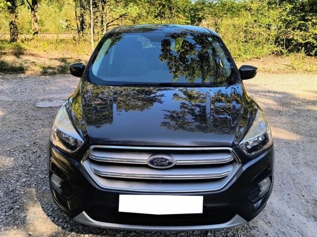 Форд Эскейп 2019 в Киеве на Automoto.ua Серый Форд Эскейп, объемом двигателя 1.5 л и пробегом 97 тыс. км за 8700 $, фото 2 на Automoto.ua