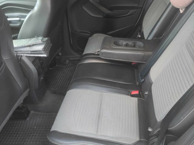 Сірий Форд Ескейп, об'ємом двигуна 1.5 л та пробігом 76 тис. км за 13000 $, фото 7 на Automoto.ua