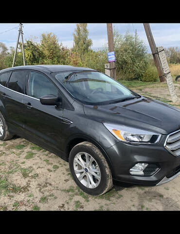 Серый Форд Эскейп, объемом двигателя 1.5 л и пробегом 116 тыс. км за 13700 $, фото 1 на Automoto.ua