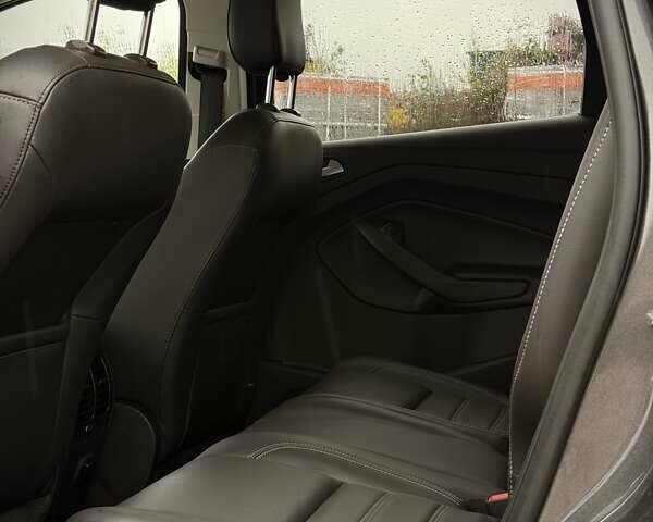 Серый Форд Эскейп, объемом двигателя 1.5 л и пробегом 30 тыс. км за 16500 $, фото 1 на Automoto.ua