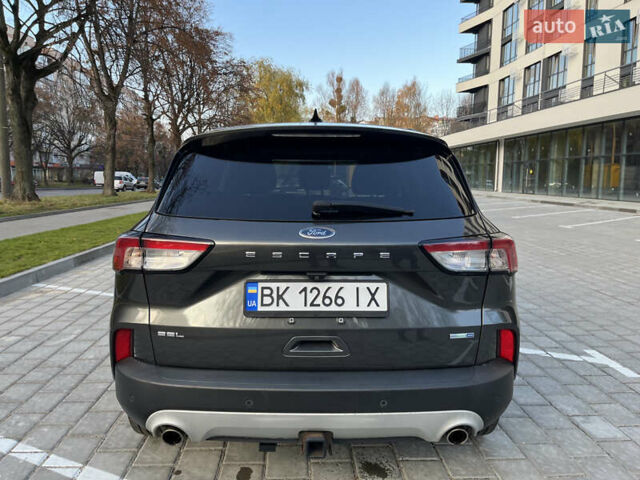Сірий Форд Ескейп, об'ємом двигуна 2 л та пробігом 105 тис. км за 18950 $, фото 10 на Automoto.ua
