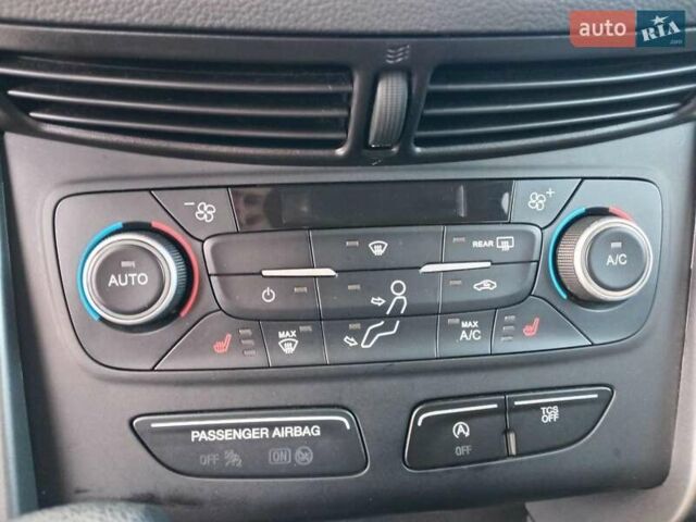 Форд Эскейп 2019 в Львове на Automoto.ua Серый Форд Эскейп, объемом двигателя 1.5 л и пробегом 57 тыс. км за 15390 $, фото 24 на Automoto.ua