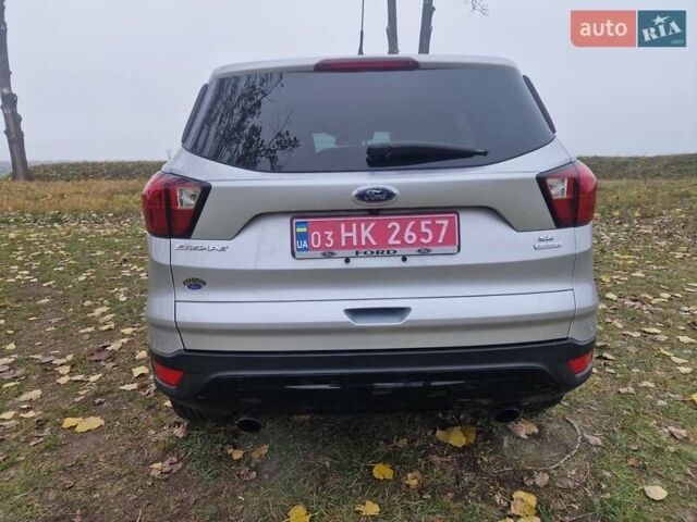 Сірий Форд Ескейп, об'ємом двигуна 1.5 л та пробігом 139 тис. км за 13300 $, фото 5 на Automoto.ua
