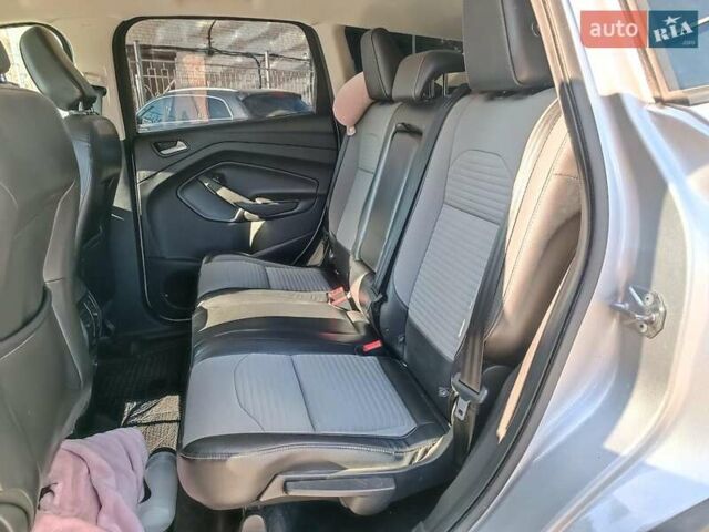 Серый Форд Эскейп, объемом двигателя 1.5 л и пробегом 74 тыс. км за 13990 $, фото 11 на Automoto.ua