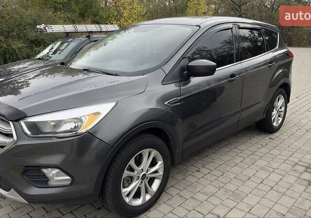 Сірий Форд Ескейп, об'ємом двигуна 1.5 л та пробігом 212 тис. км за 8200 $, фото 1 на Automoto.ua