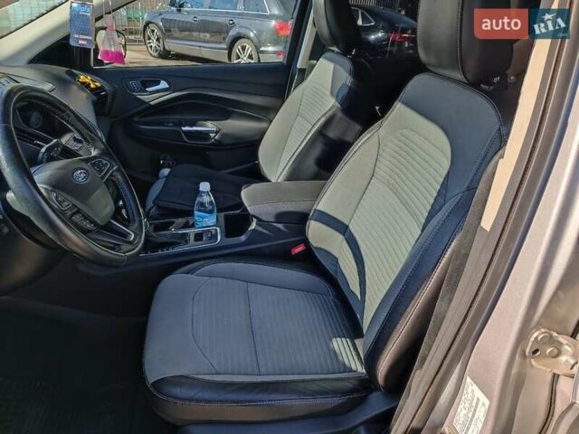 Серый Форд Эскейп, объемом двигателя 1.5 л и пробегом 74 тыс. км за 13990 $, фото 19 на Automoto.ua