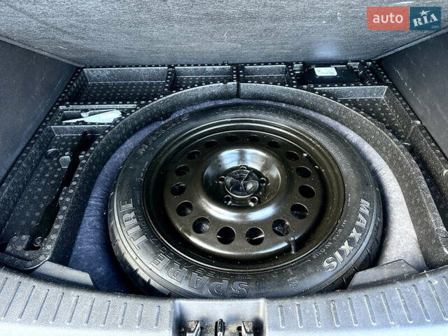 Сірий Форд Ескейп, об'ємом двигуна 1.5 л та пробігом 215 тис. км за 9699 $, фото 16 на Automoto.ua