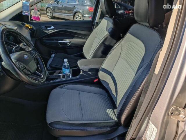 Сірий Форд Ескейп, об'ємом двигуна 1.5 л та пробігом 74 тис. км за 13990 $, фото 19 на Automoto.ua