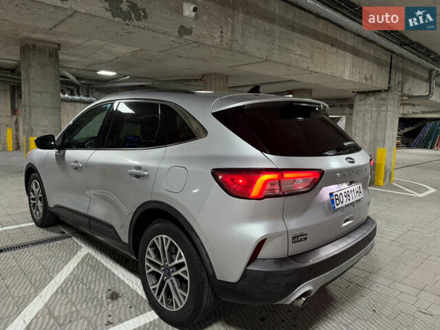 Серый Форд Эскейп, объемом двигателя 1.5 л и пробегом 244 тыс. км за 12500 $, фото 5 на Automoto.ua