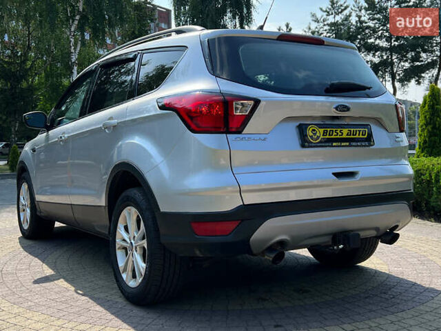 Сірий Форд Ескейп, об'ємом двигуна 1.5 л та пробігом 96 тис. км за 14999 $, фото 4 на Automoto.ua