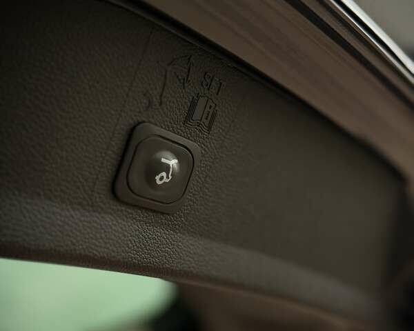 Серый Форд Эскейп, объемом двигателя 1.5 л и пробегом 30 тыс. км за 16500 $, фото 13 на Automoto.ua