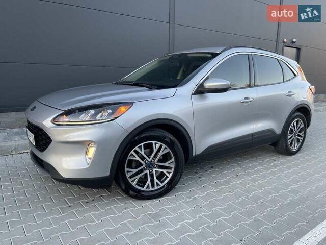 Серый Форд Эскейп, объемом двигателя 1.5 л и пробегом 115 тыс. км за 15500 $, фото 4 на Automoto.ua