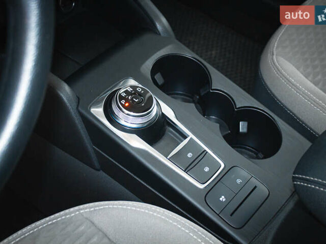 Серый Форд Эскейп, объемом двигателя 1.5 л и пробегом 49 тыс. км за 18600 $, фото 19 на Automoto.ua