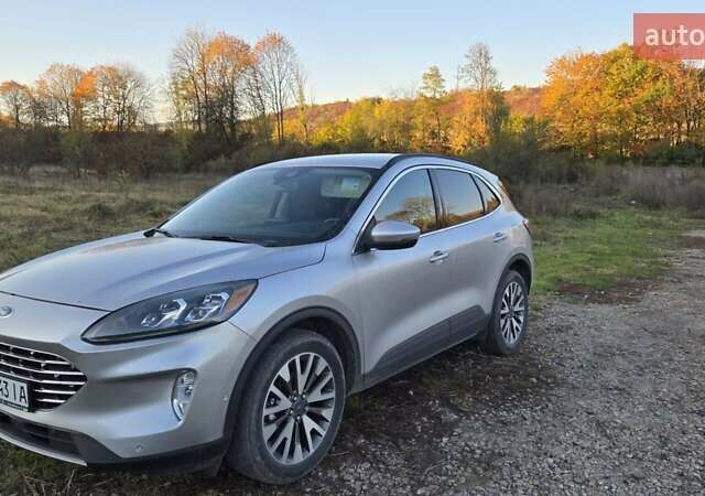 Серый Форд Эскейп, объемом двигателя 2 л и пробегом 40 тыс. км за 19200 $, фото 1 на Automoto.ua