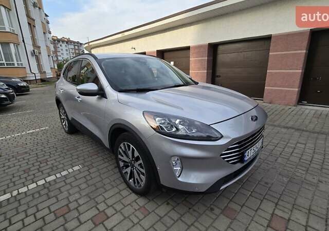 Серый Форд Эскейп, объемом двигателя 2 л и пробегом 40 тыс. км за 19200 $, фото 4 на Automoto.ua