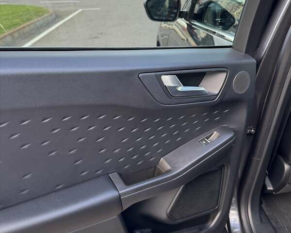 Форд Эскейп 2020 в Киеве на Automoto.ua Серый Форд Эскейп, объемом двигателя 0 л и пробегом 39 тыс. км за 22900 $, фото 18 на Automoto.ua