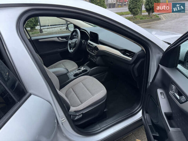 Сірий Форд Ескейп, об'ємом двигуна 1.5 л та пробігом 89 тис. км за 15850 $, фото 10 на Automoto.ua