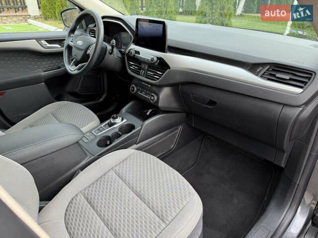 Форд Эскейп 2020 в Киеве на Automoto.ua Серый Форд Эскейп, объемом двигателя 1.5 л и пробегом 124 тыс. км за 14950 $, фото 36 на Automoto.ua