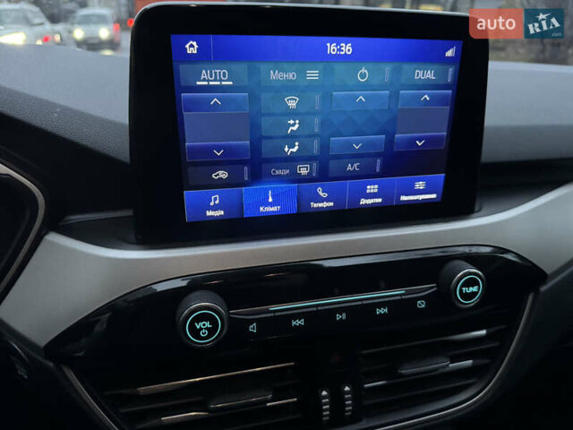 Сірий Форд Ескейп, об'ємом двигуна 1.5 л та пробігом 89 тис. км за 15850 $, фото 18 на Automoto.ua