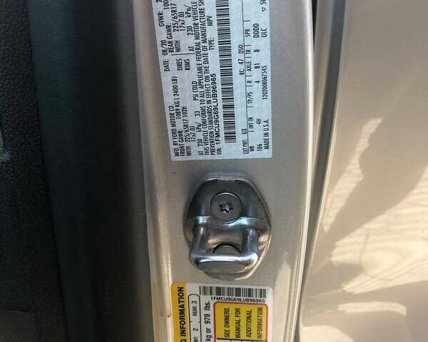 Серый Форд Эскейп, объемом двигателя 1.5 л и пробегом 18 тыс. км за 17900 $, фото 2 на Automoto.ua