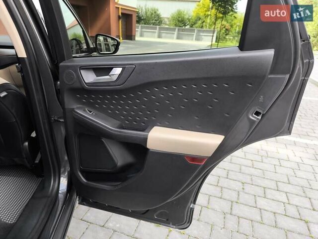 Серый Форд Эскейп, объемом двигателя 2.5 л и пробегом 196 тыс. км за 19450 $, фото 25 на Automoto.ua