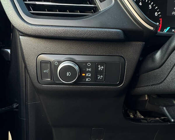 Сірий Форд Ескейп, об'ємом двигуна 2 л та пробігом 201 тис. км за 22000 $, фото 3 на Automoto.ua