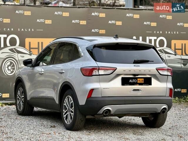 Сірий Форд Ескейп, об'ємом двигуна 1.5 л та пробігом 115 тис. км за 18000 $, фото 4 на Automoto.ua