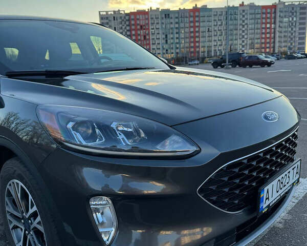 Сірий Форд Ескейп, об'ємом двигуна 2 л та пробігом 201 тис. км за 22000 $, фото 15 на Automoto.ua